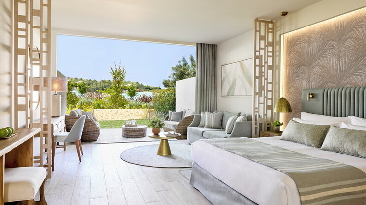 Junior Suite Private Garden 